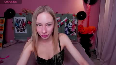 Diana  online show from October 28, 2025, 2:37 am