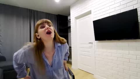 Snapshot of diana_meridor chatting on December 19, 2025, 12:06 am diana_meridor online show from December 19, 2025, 12:06 am