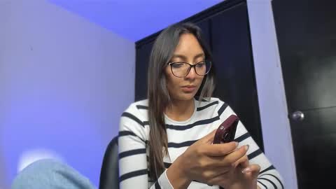 dianadirty1 online show from November 12, 2025, 2:23 am