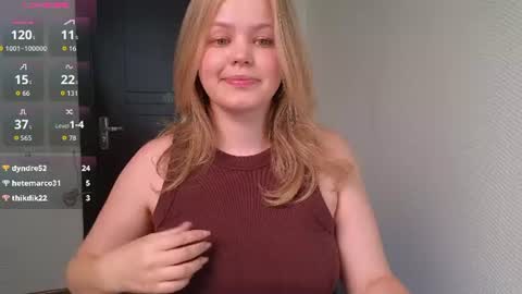 Snapshot of dianaholiday chatting on June 17, 2026, 3:02 pm Olga online show from June 17, 2026, 3:02 pm