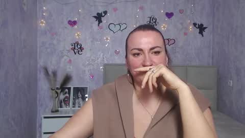 Snapshot of dianamgg chatting on March 9, 2025, 10:08 am Diana online show from March 9, 2025, 10:08 am