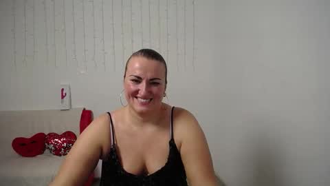Snapshot of dianamgg chatting on November 8, 2025, 6:29 pm Diana online show from November 8, 2025, 6:29 pm
