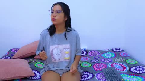 Snapshot of dianayleo chatting on February 6, 2025, 3:09 pm Ana Leo online show from February 6, 2025, 3:09 pm