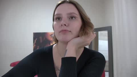 Snapshot of dianemills chatting on January 26, 2025, 11:39 pm Diane Mills online show from January 26, 2025, 11:39 pm