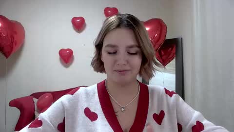 Snapshot of dianemills chatting on February 12, 2025, 4:44 am Diane Mills online show from February 12, 2025, 4:44 am