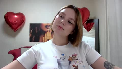 Snapshot of dianemills chatting on February 18, 2025, 7:41 pm Diane Mills online show from February 18, 2025, 7:41 pm