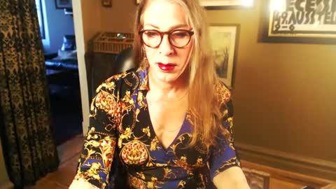 Snapshot of dianeroberts chatting on October 7, 2025, 8:39 pm Diane Roberts-Tease and Humiliation online show from October 7, 2025, 8:39 pm