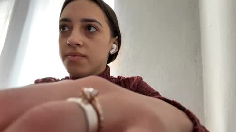 Anna online show from April 18, 2026, 7:12 am