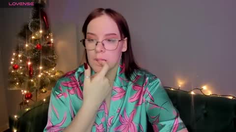 Snapshot of dianne_davis chatting on December 27, 2024, 10:55 am Dianne online show from December 27, 2024, 10:55 am