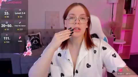 Snapshot of dianne_davis chatting on February 27, 2025, 12:45 pm Dianne online show from February 27, 2025, 12:45 pm