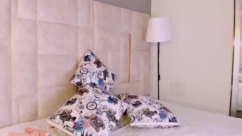 call me princess dianne  online show from November 27, 2025, 9:50 pm