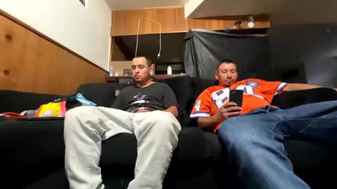 dickemdown93est online show from October 19, 2025, 10:54 pm