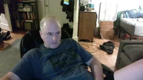 Snapshot of dickflasher5 chatting on December 29, 2024, 7:06 am Richard Fleischer online show from December 29, 2024, 7:06 am