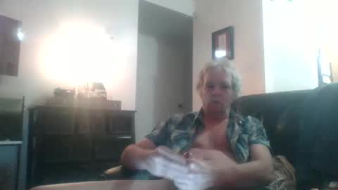 Snapshot of dickwinner0000 chatting on January 14, 2025, 3:32 am Dickwinner0000 online show from January 14, 2025, 3:32 am