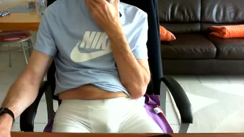 Snapshot of didonc chatting on May 2, 2026, 6:51 am didonc from france..... online show from May 2, 2026, 6:51 am