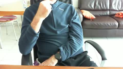 Snapshot of didonc chatting on May 11, 2026, 3:07 pm didonc from france..... online show from May 11, 2026, 3:07 pm