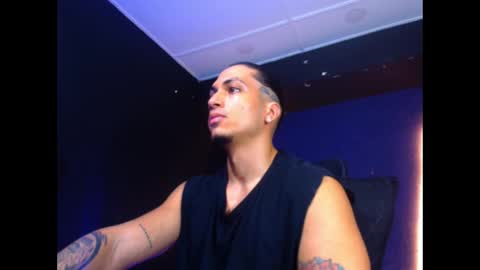 Snapshot of diego__cruz chatting on February 23, 2025, 5:50 pm Diego online show from February 23, 2025, 5:50 pm