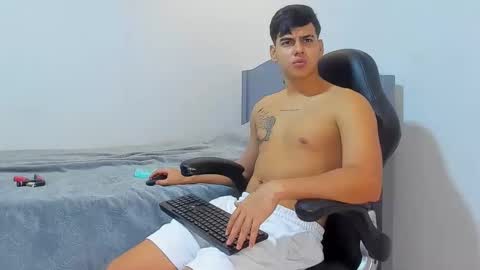 Snapshot of diego_cazas chatting on February 8, 2025, 3:08 am DIEGO CAZAS online show from February 8, 2025, 3:08 am