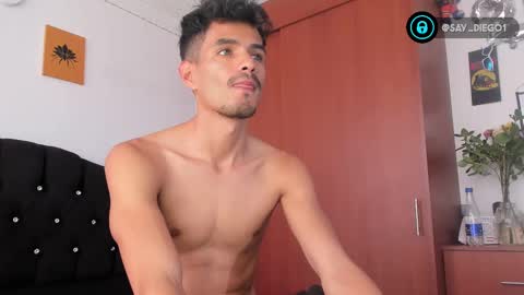 Snapshot of diego_latino chatting on February 20, 2025, 8:58 pm Diego lat online show from February 20, 2025, 8:58 pm