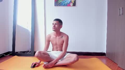 Diego lat online show from July 2, 2026, 7:09 pm