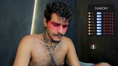 diemond_latinx98 online show from November 24, 2025, 6:07 pm