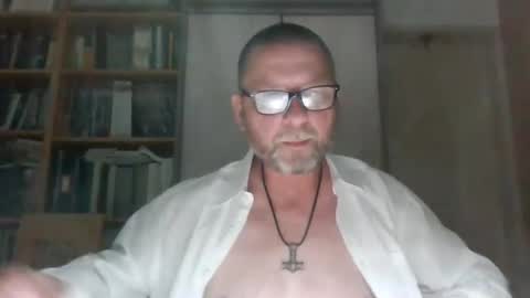 dierenfeld online show from July 25, 2026, 12:53 am