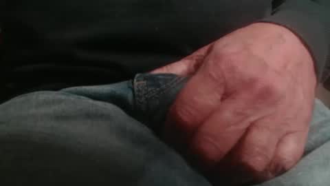 Snapshot of dieter_5155 chatting on January 22, 2025, 5:06 pm dieter_5155 online show from January 22, 2025, 5:06 pm