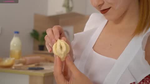 Snapshot of dietmountaindew_ chatting on October 9, 2025, 8:29 pm Sophie online show from October 9, 2025, 8:29 pm