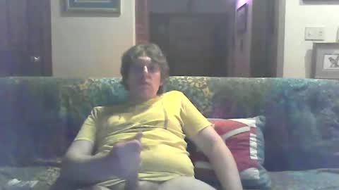 Snapshot of diggitydan1984 chatting on March 5, 2026, 5:25 am Daniel online show from March 5, 2026, 5:25 am