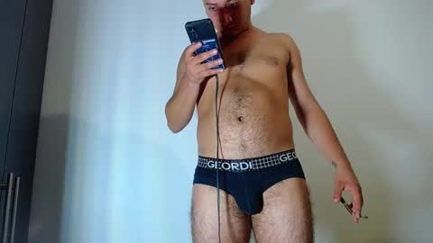 Snapshot of diiego_xxx chatting on December 5, 2024, 11:40 pm diiego_xxx online show from December 5, 2024, 11:40 pm