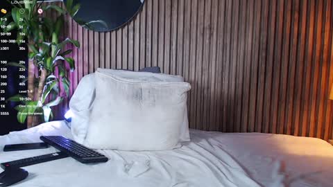 DilanJonnes online show from December 5, 2024, 12:55 pm