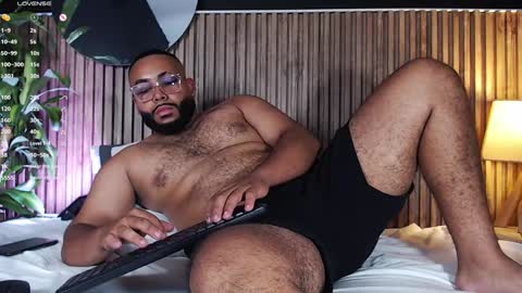 DilanJonnes online show from December 22, 2024, 2:39 am