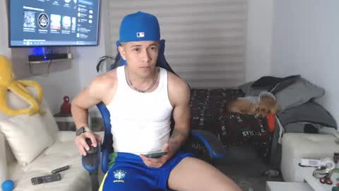 dilanxxx8888 online show from April 8, 2026, 4:01 am