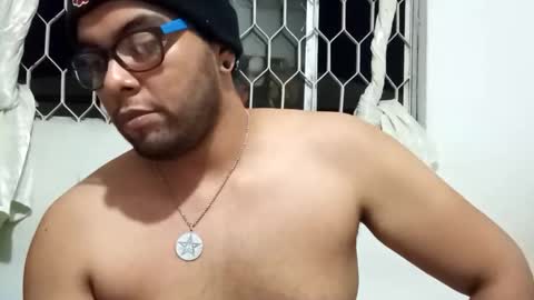 ElBoydelCulote online show from January 9, 2026, 2:36 am