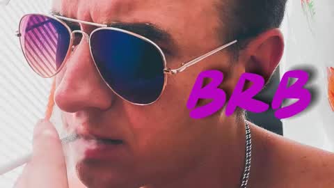 Snapshot of dimastyzzz chatting on October 7, 2025, 4:26 pm Dimetriusen online show from October 7, 2025, 4:26 pm