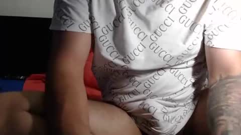 dimitribigdick18 online show from December 15, 2025, 11:31 pm