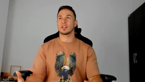 dimitricaruso online show from March 4, 2025, 10:38 pm