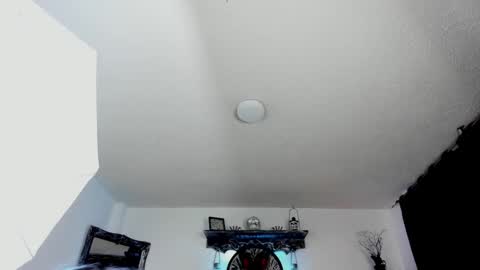 dimmuanddarkness online show from September 12, 2025, 5:46 pm