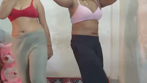 dimple_love online show from February 4, 2026, 5:19 pm