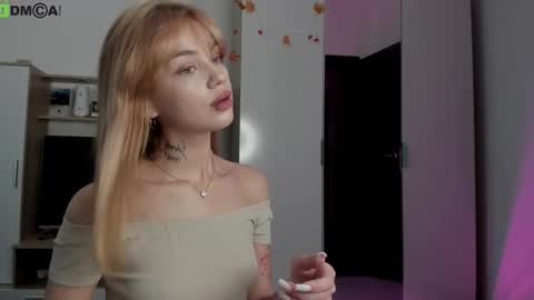 Snapshot of din_star chatting on November 9, 2025, 8:23 am Dina online show from November 9, 2025, 8:23 am