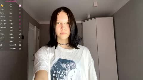 Amelia online show from April 25, 2026, 11:13 am
