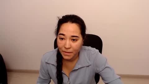 Snapshot of dinara_lov chatting on October 14, 2025, 8:59 am Dinara online show from October 14, 2025, 8:59 am