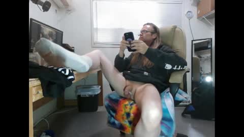 Snapshot of dinkdork094 chatting on September 21, 2025, 5:47 pm Dinkdork just having a good time online show from September 21, 2025, 5:47 pm