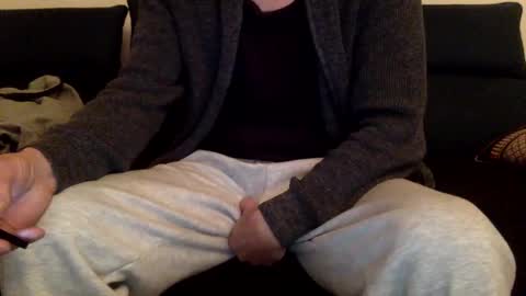 dinnerout1111 online show from December 29, 2024, 11:29 pm