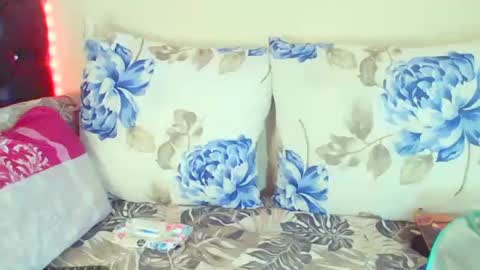 dinnydakrazx online show from October 1, 2025, 7:25 am