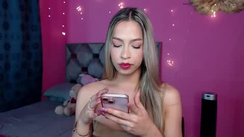 Snapshot of dione_sexyy chatting on December 15, 2024, 3:13 am IG dionemontecarlo19 online show from December 15, 2024, 3:13 am