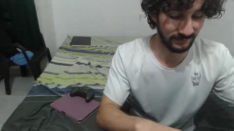 Henry online show from September 19, 2025, 2:35 am