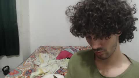 Henry online show from October 4, 2025, 10:52 pm