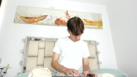 apollo online show from September 25, 2025, 1:48 pm