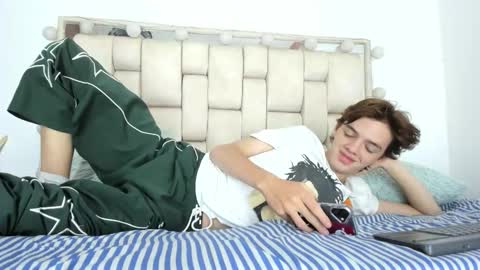 apollo online show from December 15, 2025, 1:59 pm